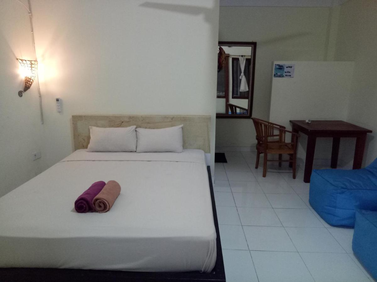 Amed Stop Inn Homestay, Rooftop Restaurant And Bar מראה חיצוני תמונה